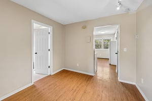 Kenyon St 2-S1005-009.jpg
