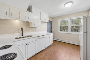 Kenyon St 2-S1005-011.jpg