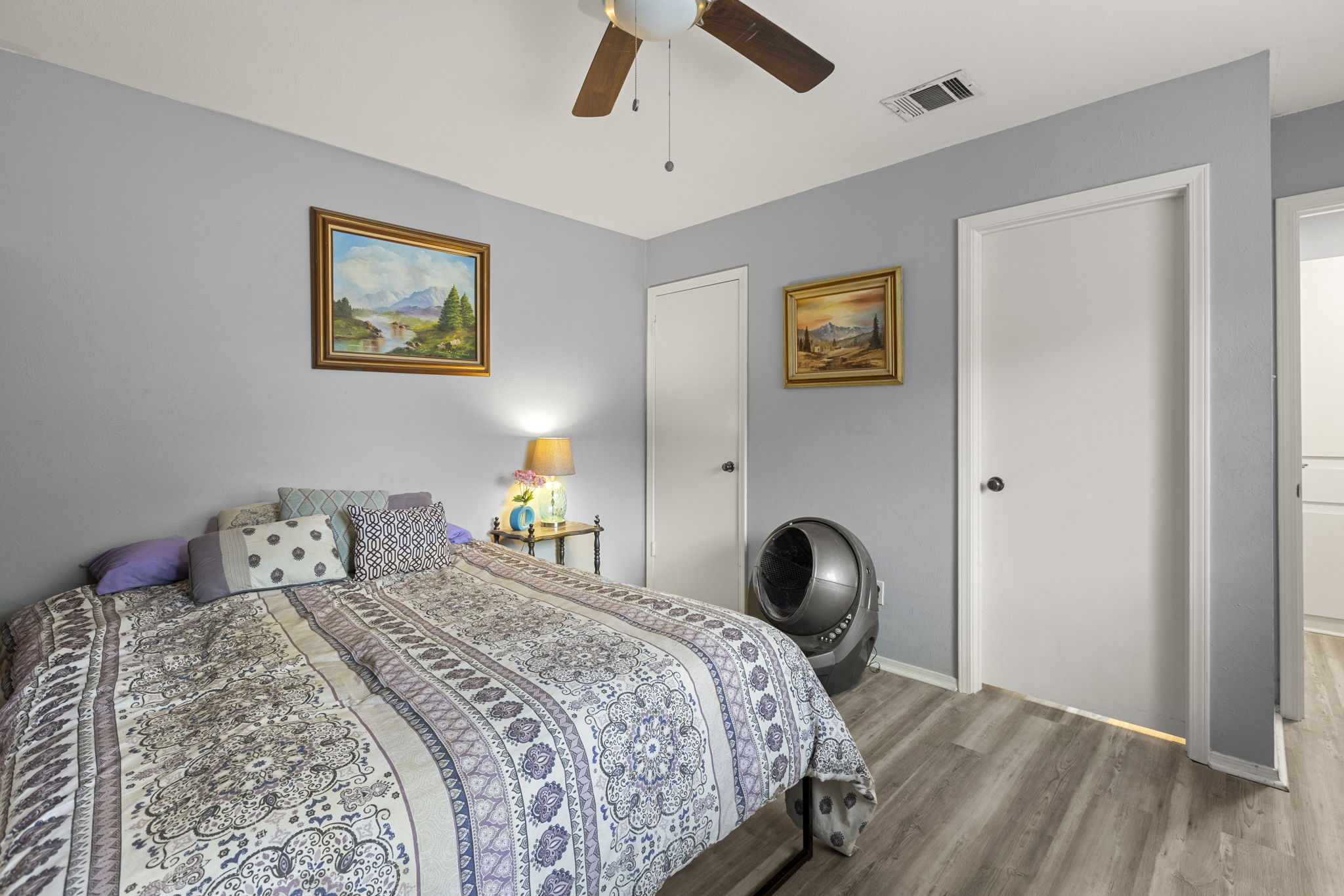 Second bedroom