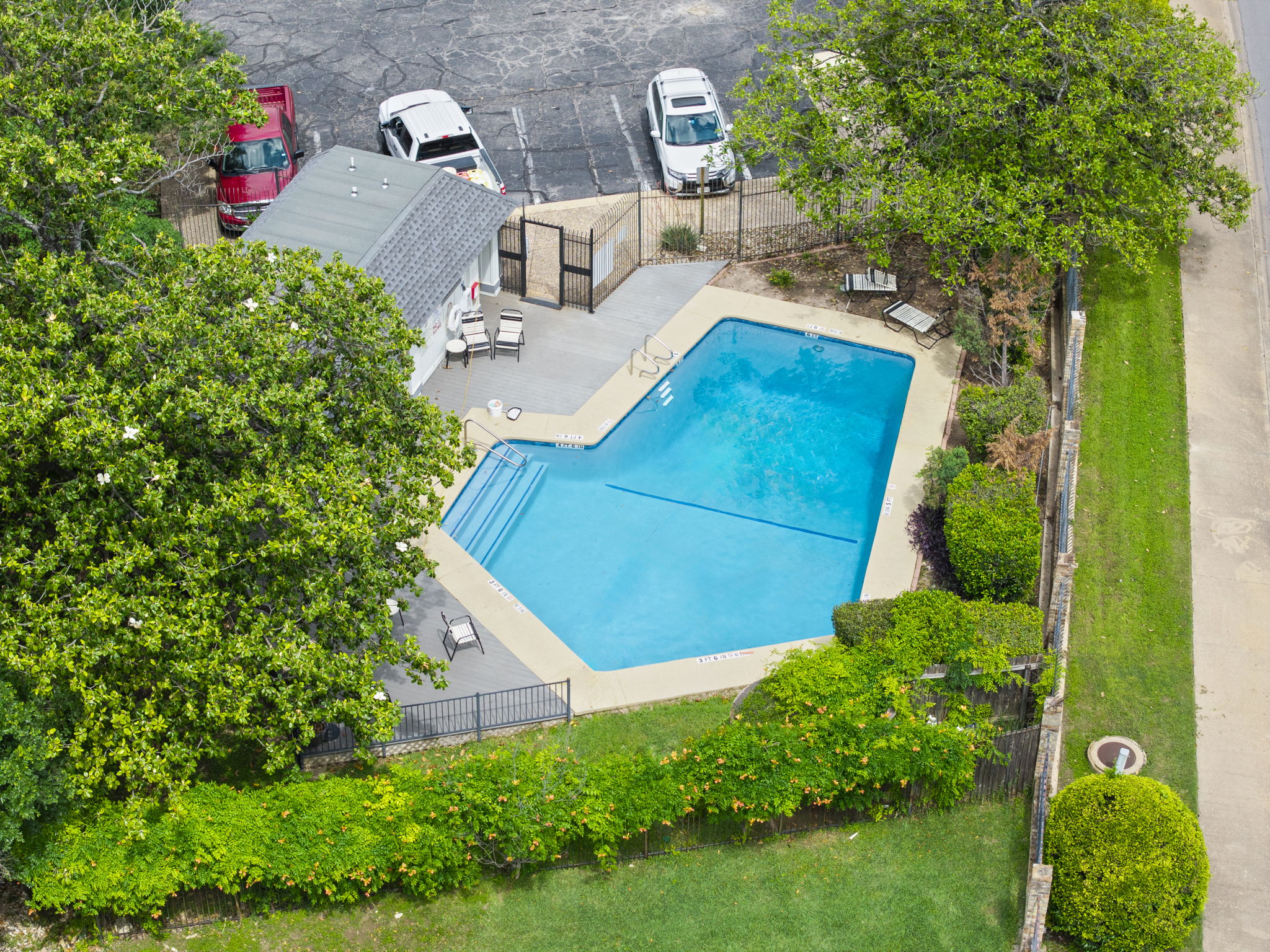 Pool overview
