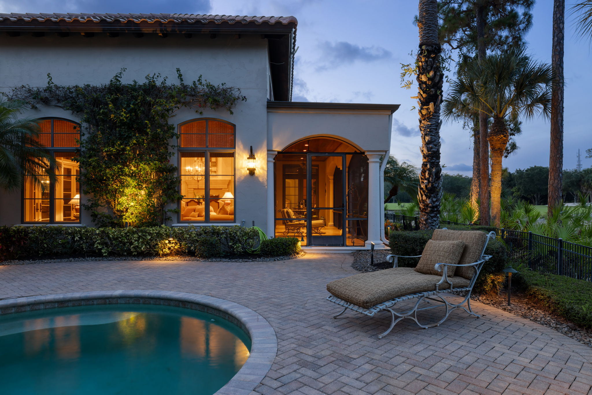  Photo 130