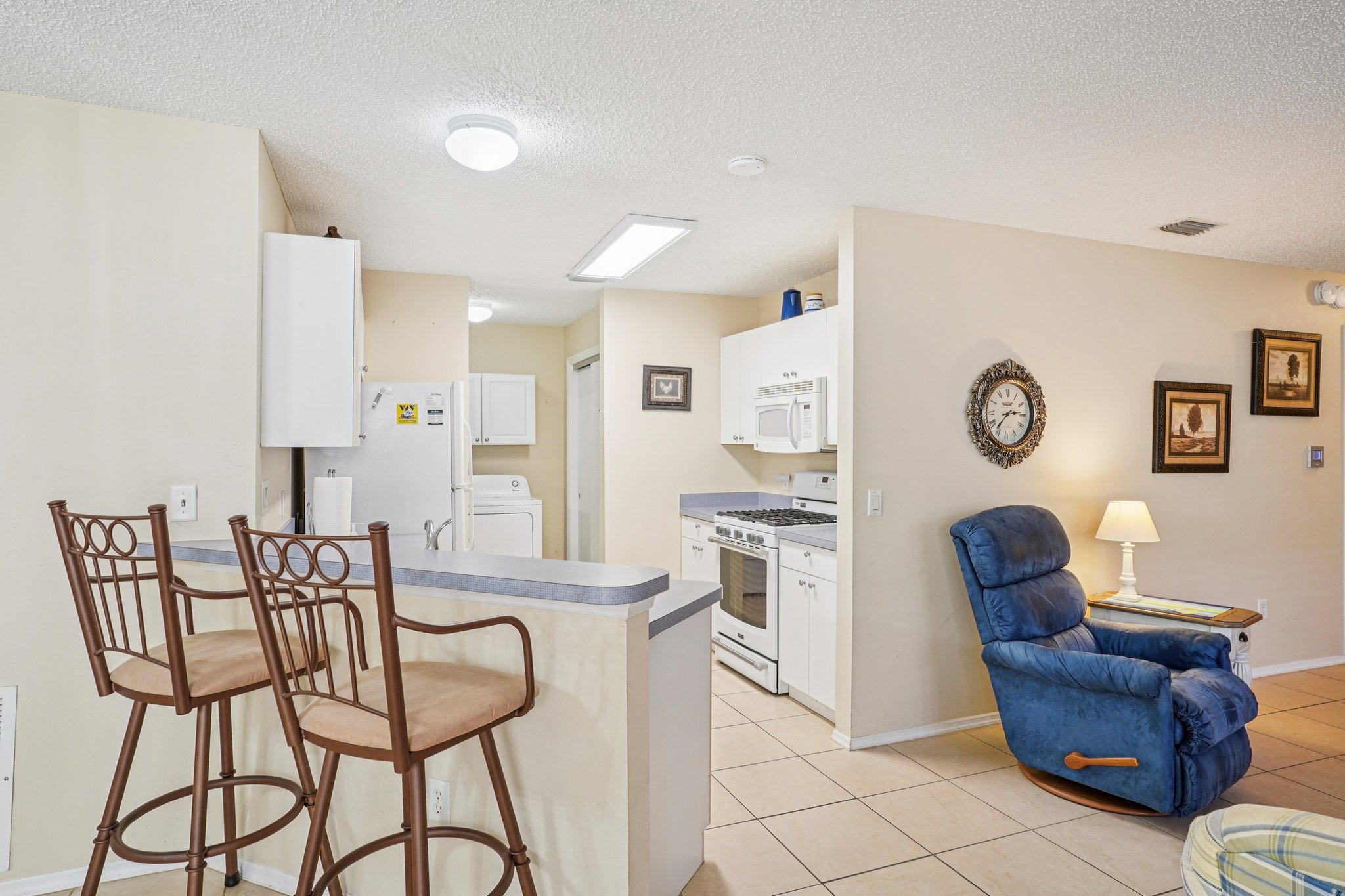 SE 93rd Demoss Ct-S1604-015.jpg