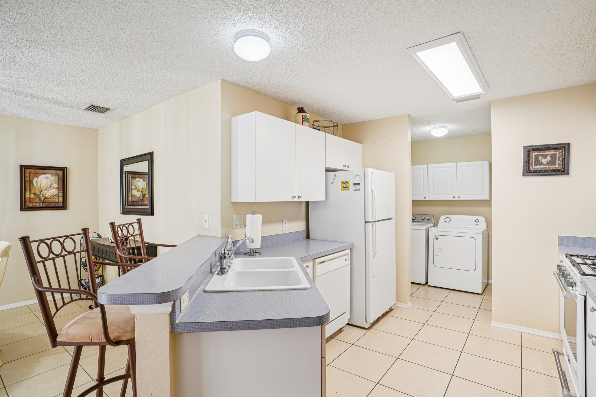 SE 93rd Demoss Ct-S1604-017.jpg