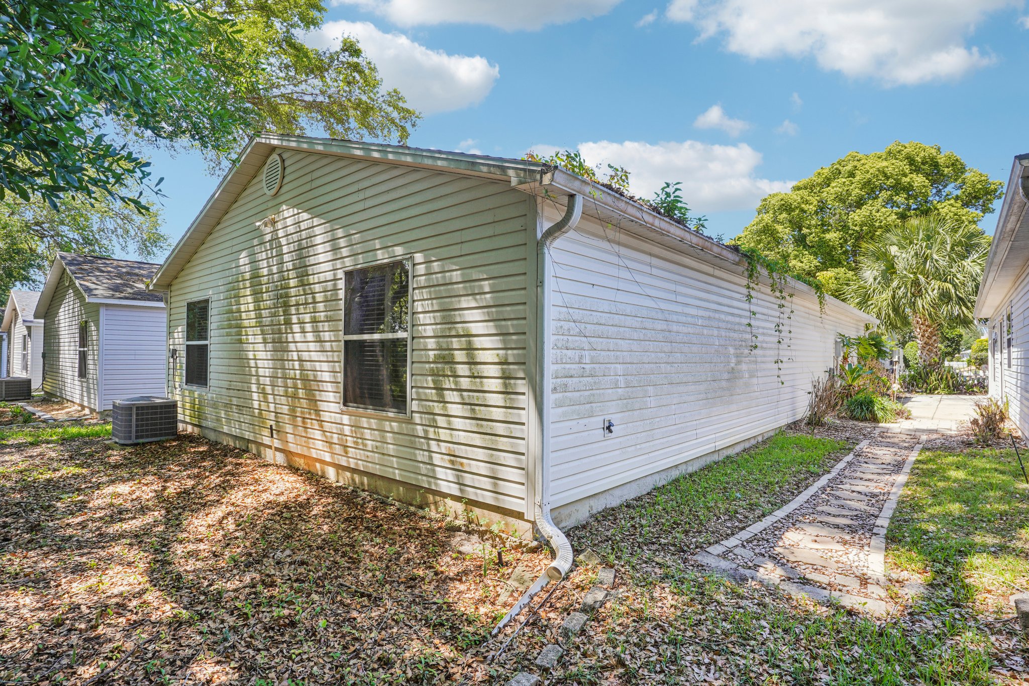 SE 93rd Demoss Ct-S1604-036.jpg