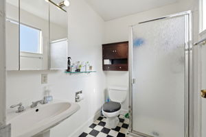  Photo 23