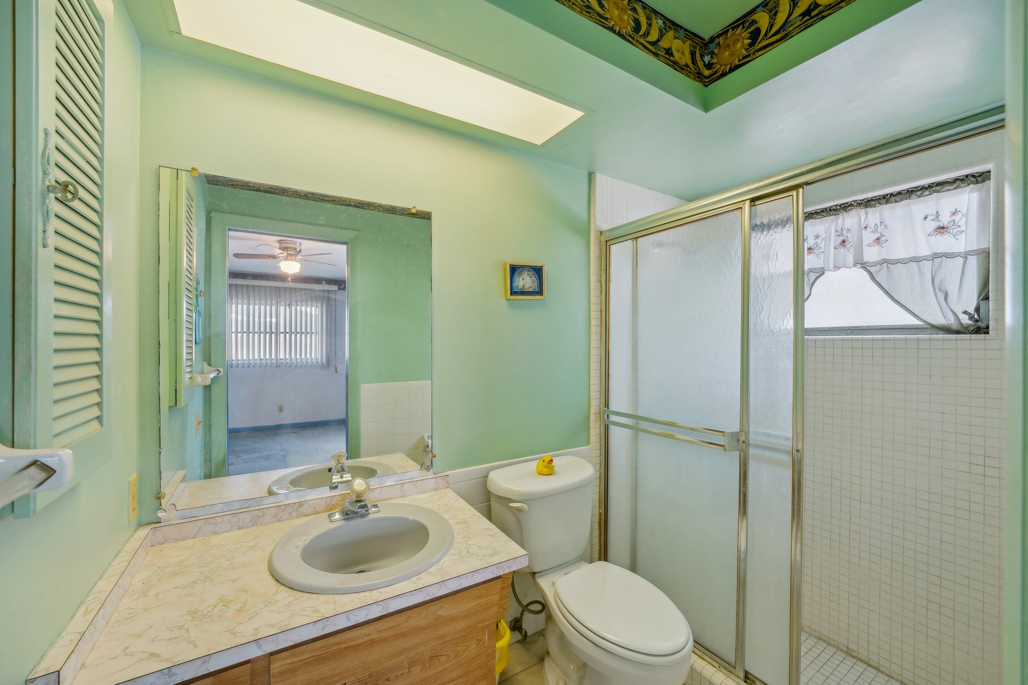 Master Bathroom -Ashton Abbey Rd-028.jpg