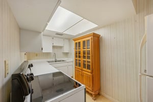 In-Law Suite Kitchen - Ashton Abbey Rd-011.jpg