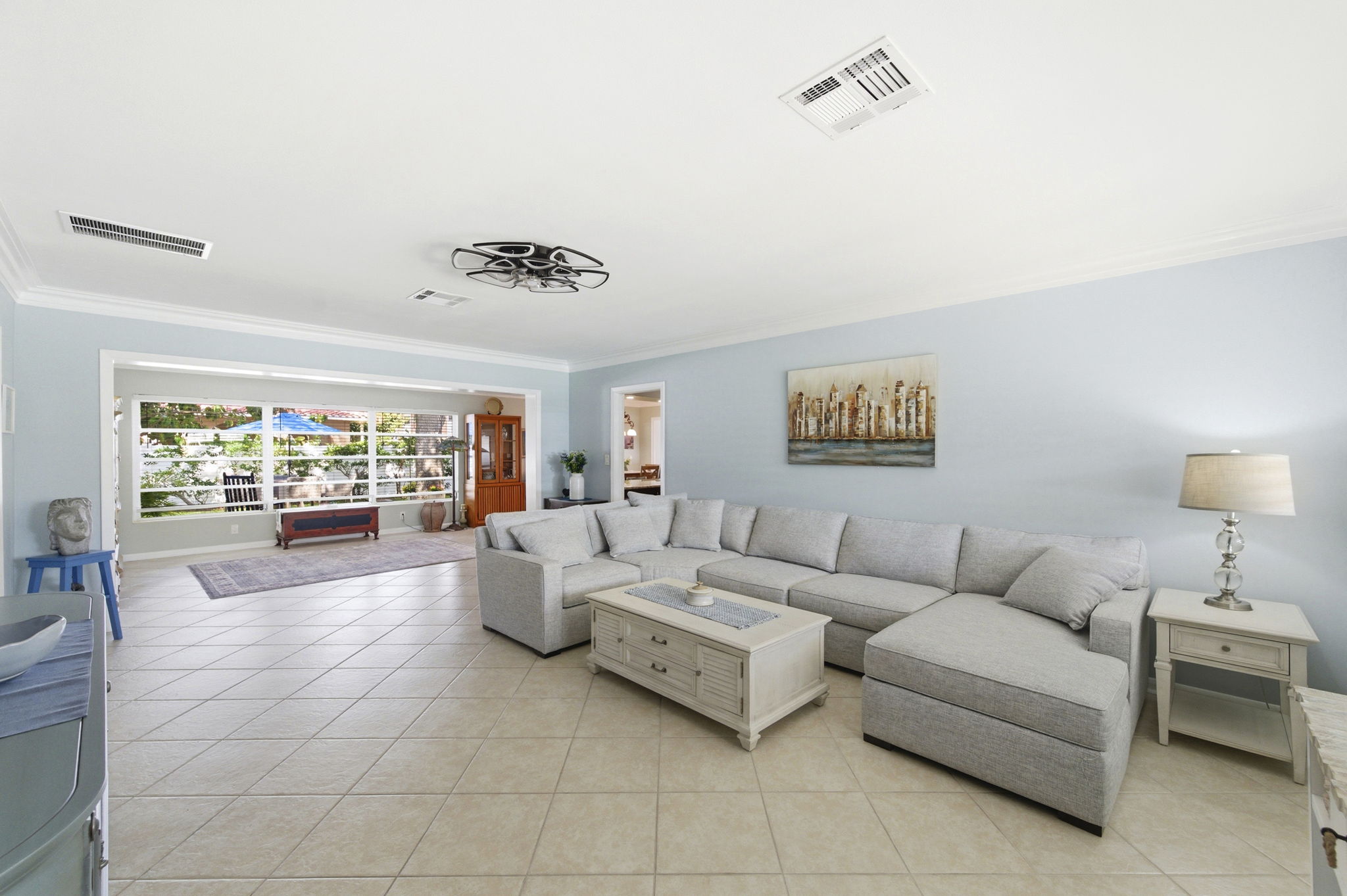 Interiors (17)