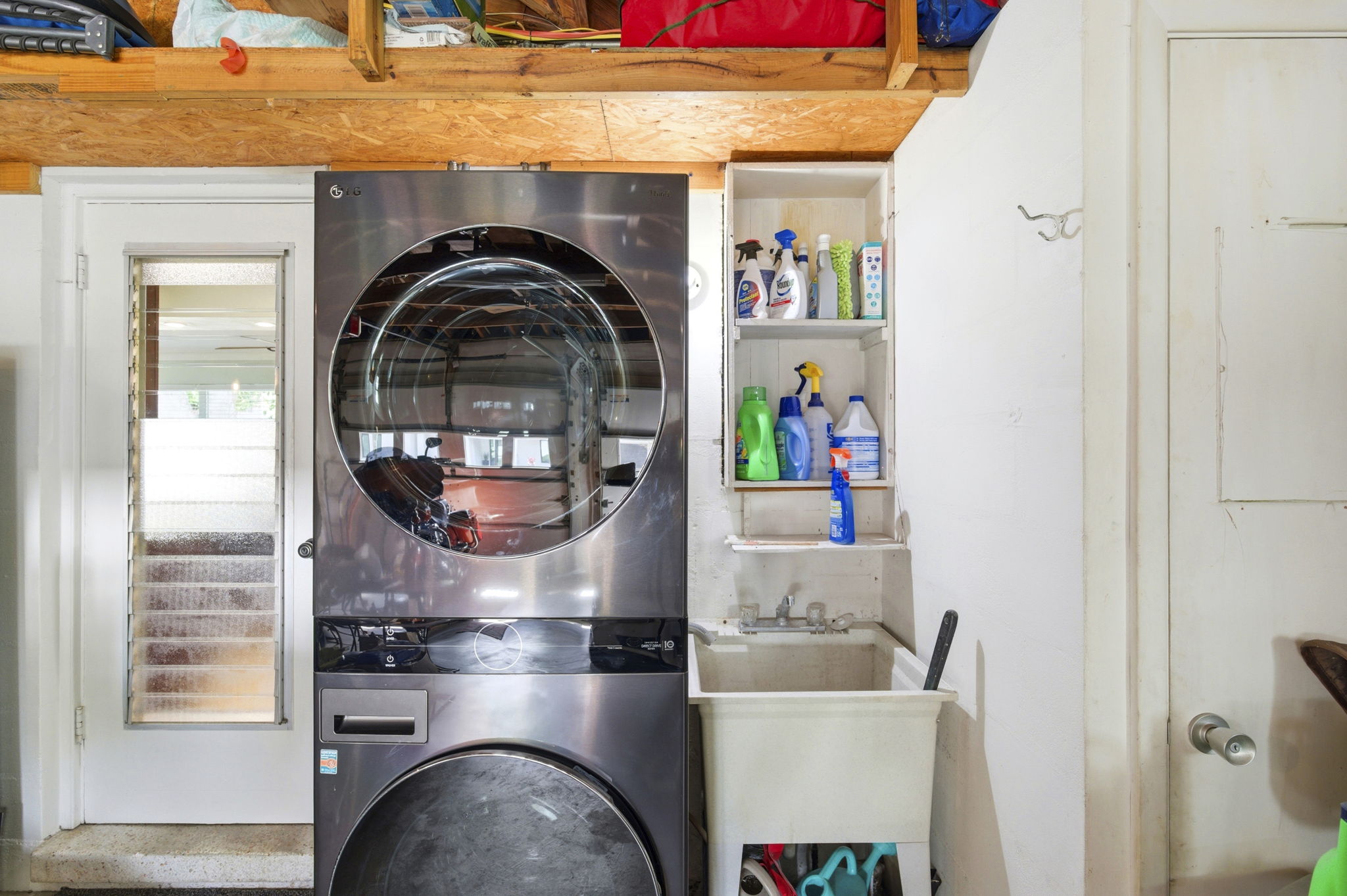 Interiors (39)