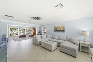Interiors (17)
