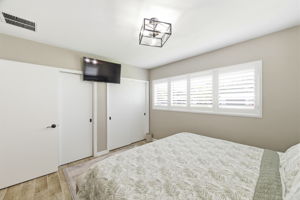 Interiors (28)
