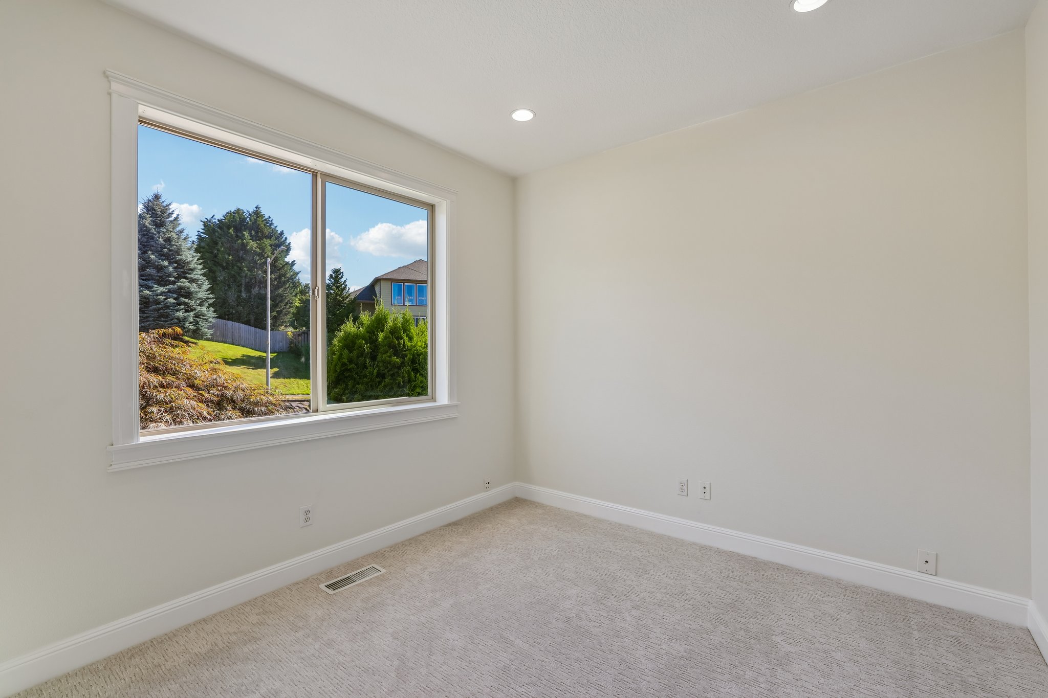 1727 NW Ogden St-S1407-037.jpg