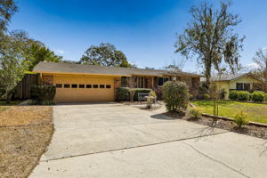 Welcome to 1727 Whitman St