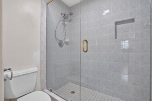  Photo 34
