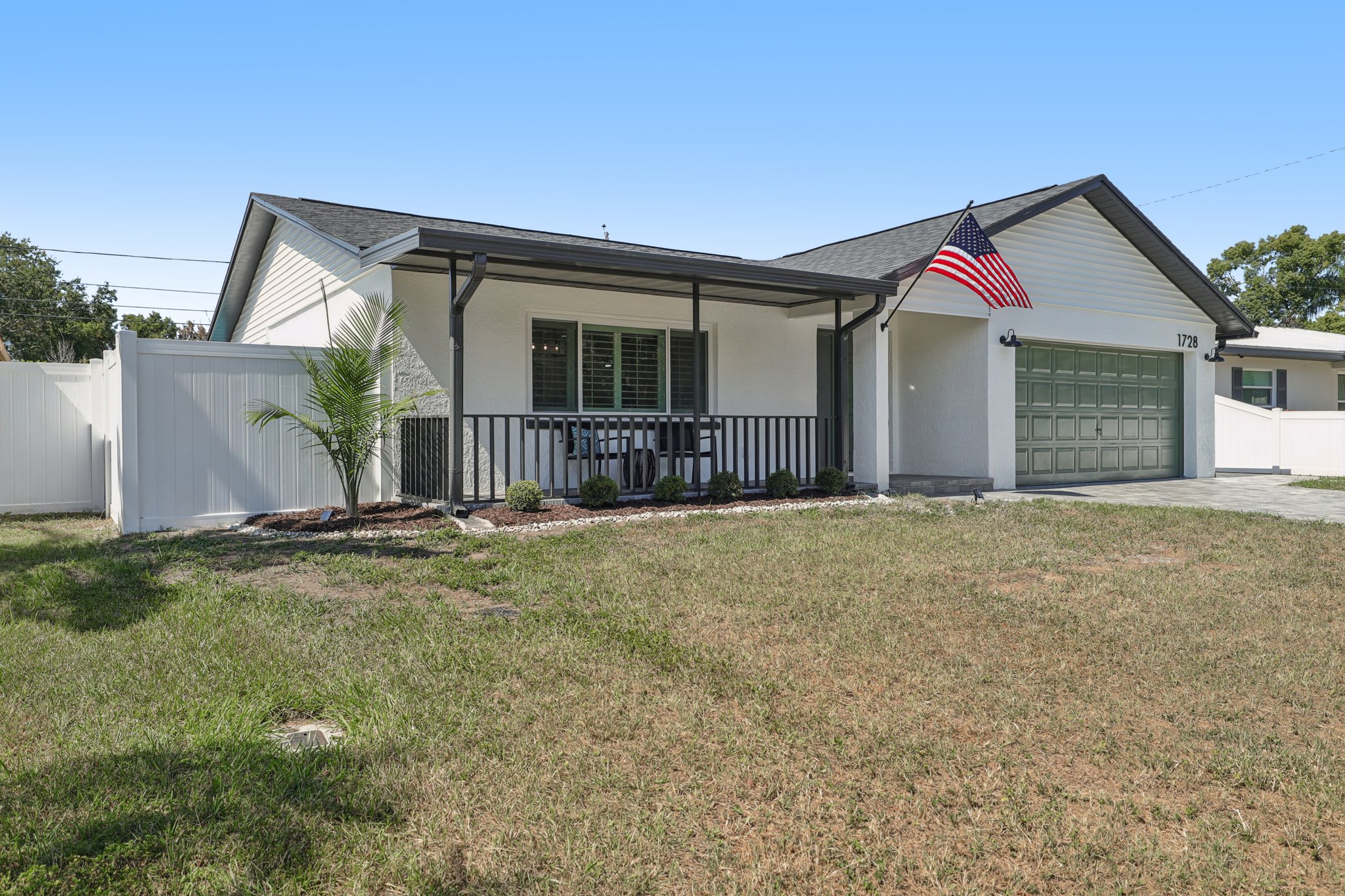 W Lagoon Cir-S1610-002.jpg