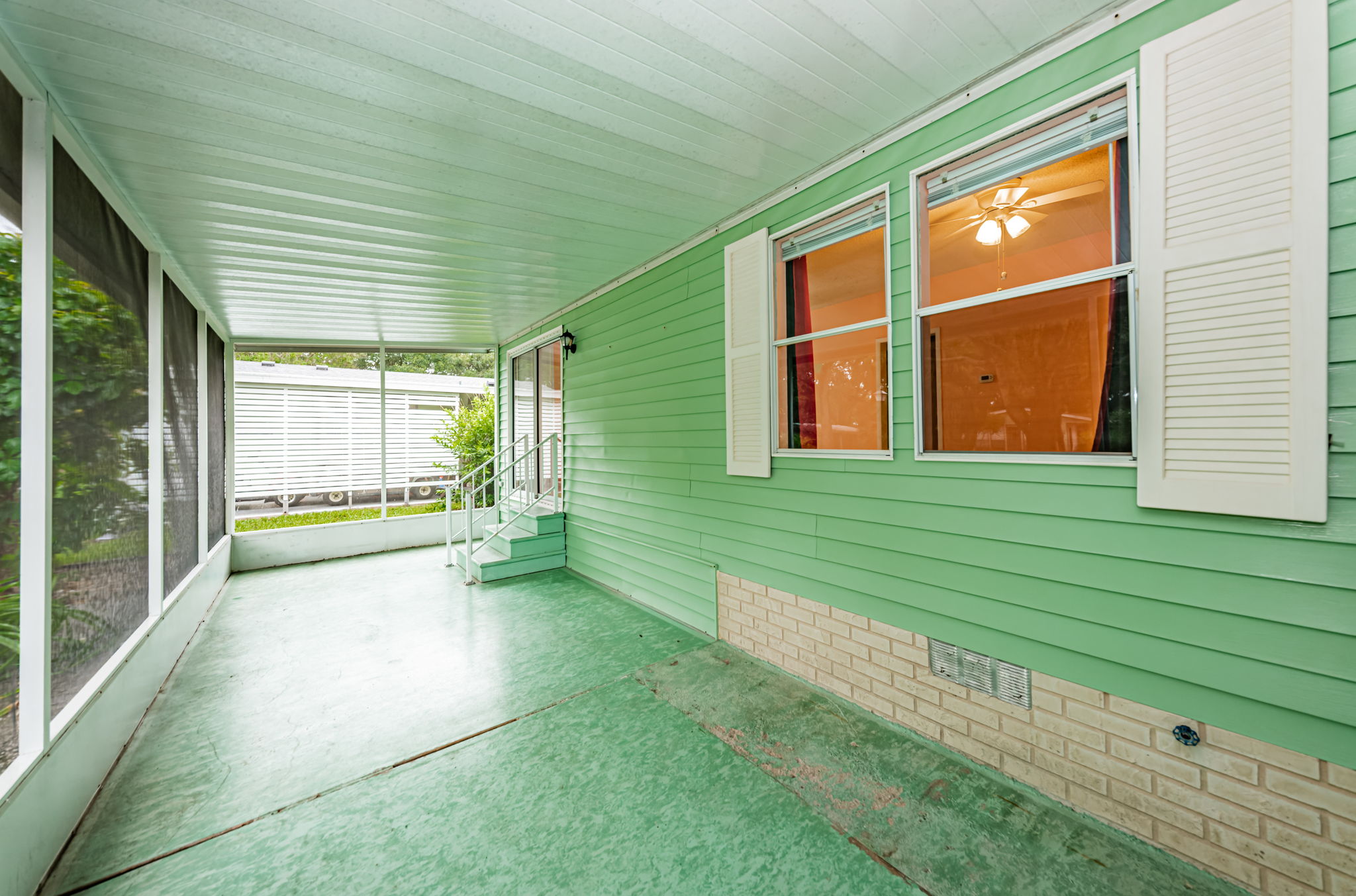 Sun Room1-3