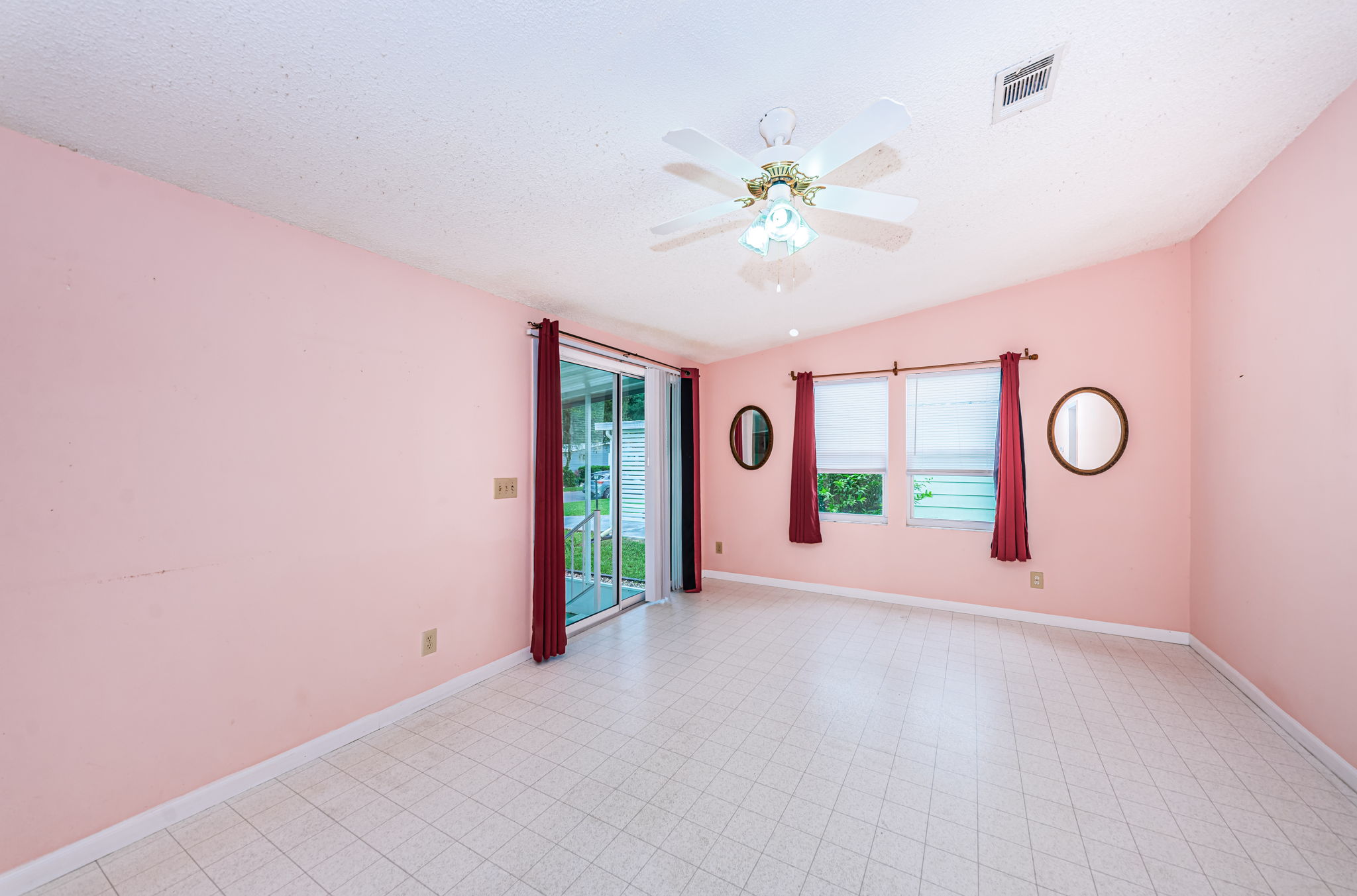 Living Room1-3