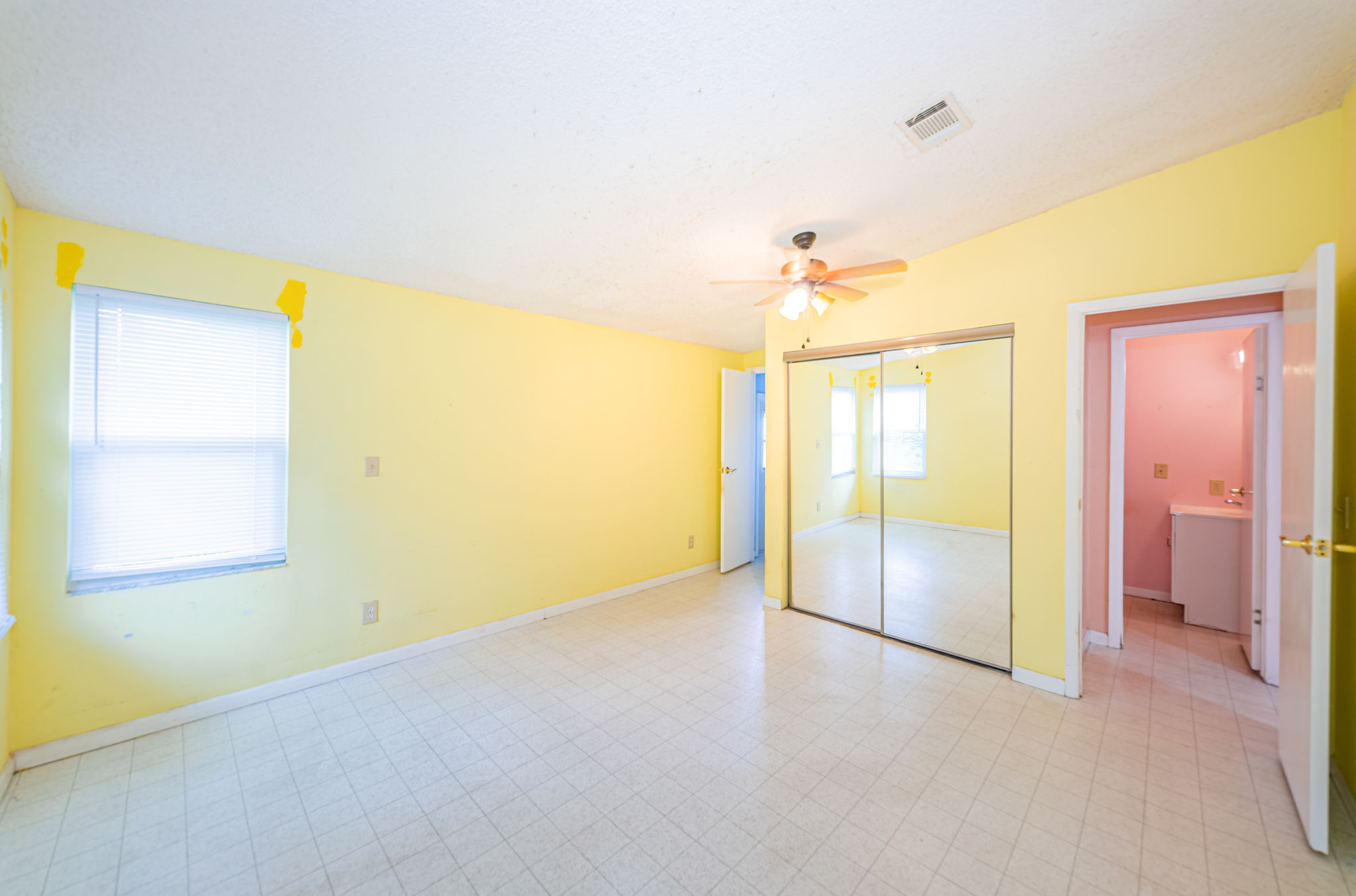 Master Bedroom1b-3