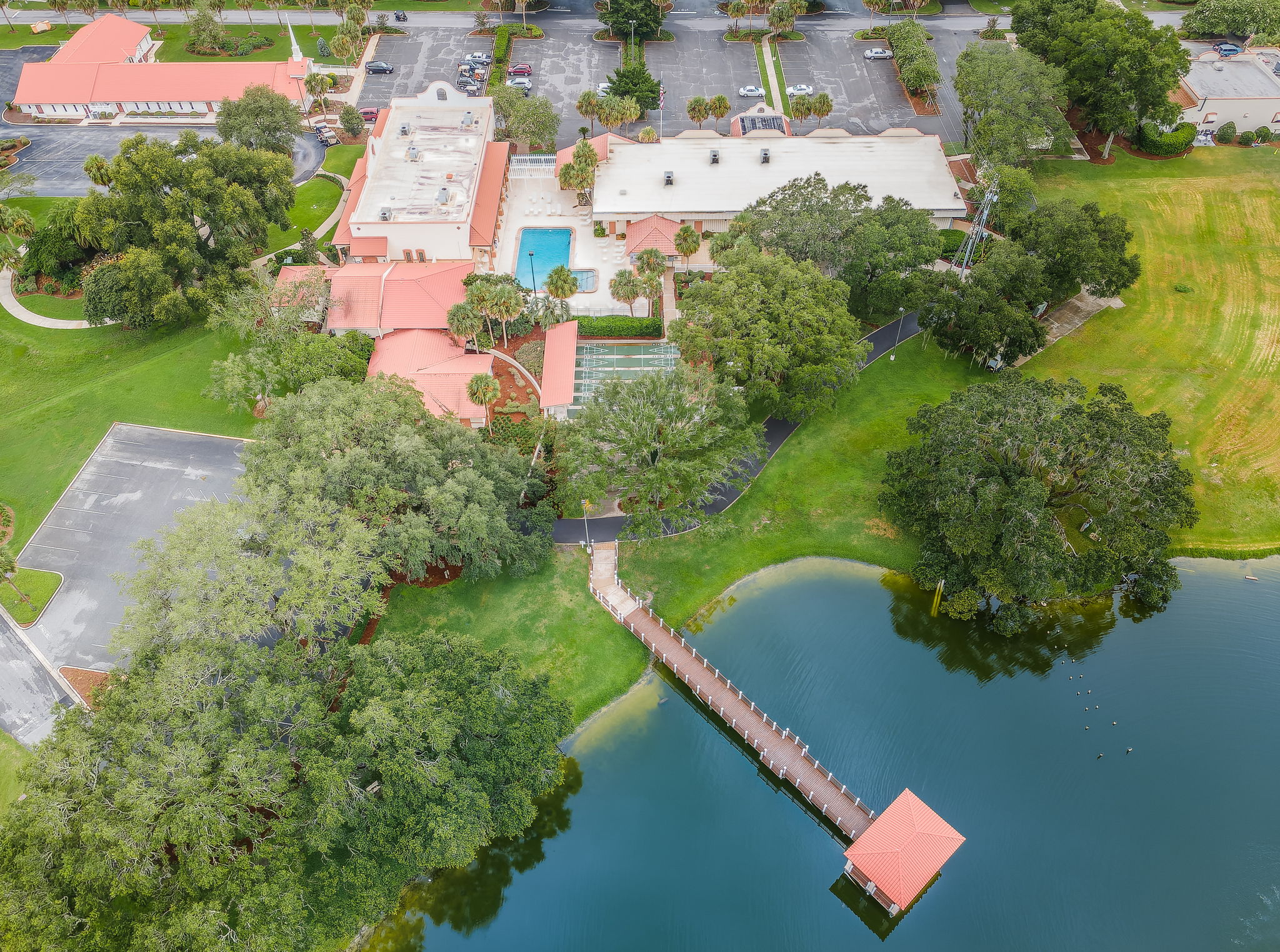 4-Paradise Center Clubhouse