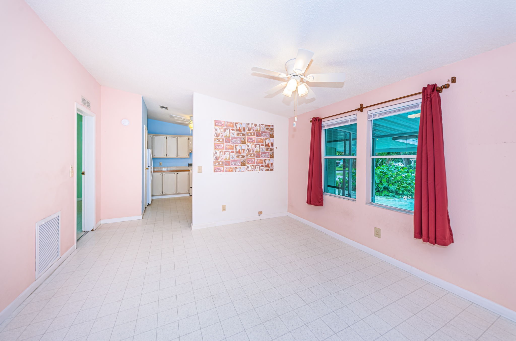 Dining Room4-3