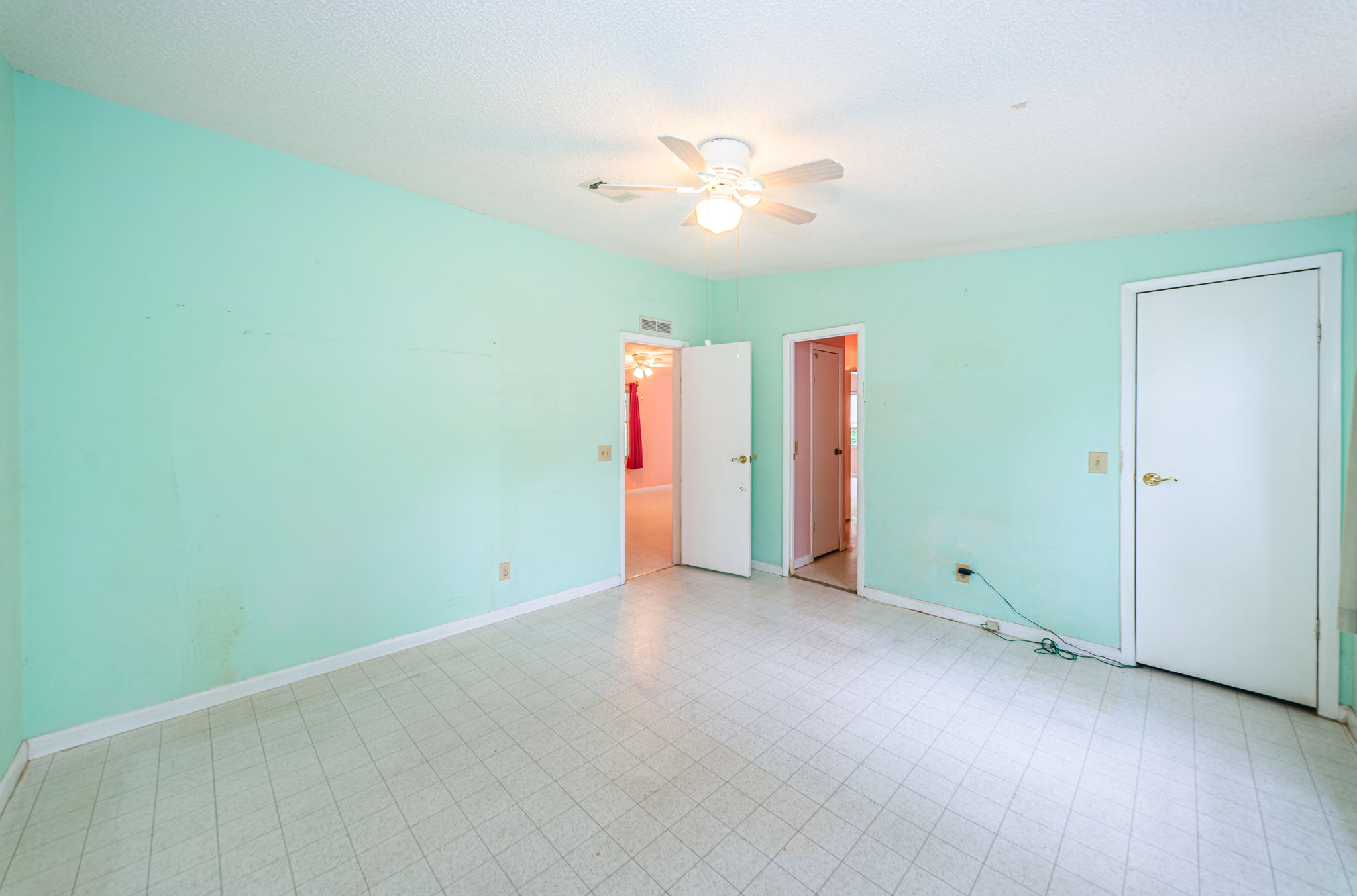 Guest Bedroom2c