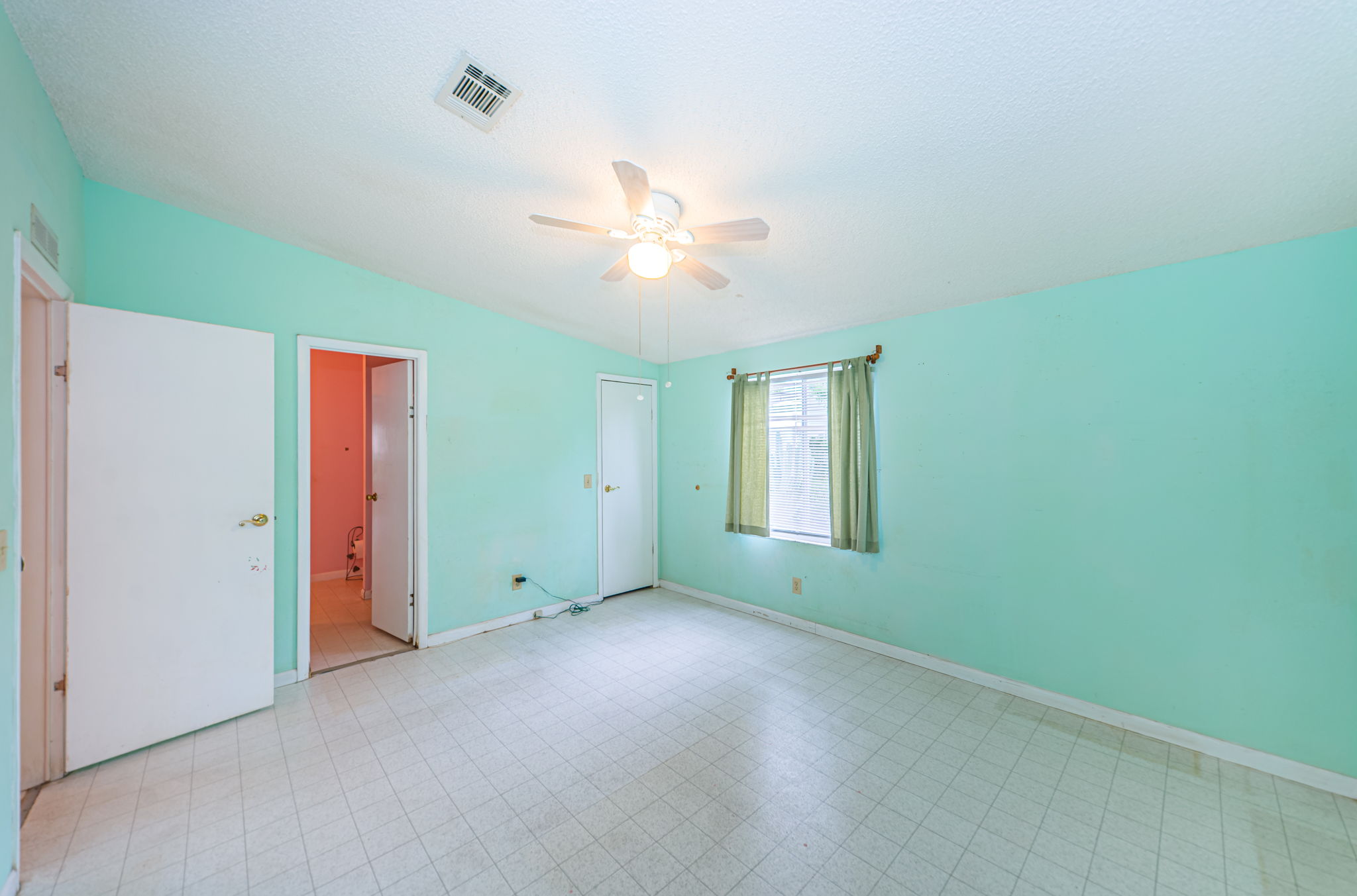 Guest Bedroom2b-3