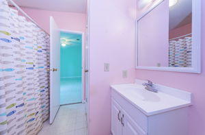 Guest Bathroom2a