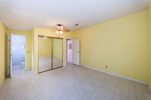 Master Bedroom1c-3