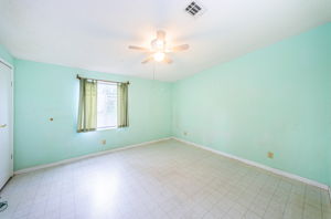 Guest Bedroom2a-3