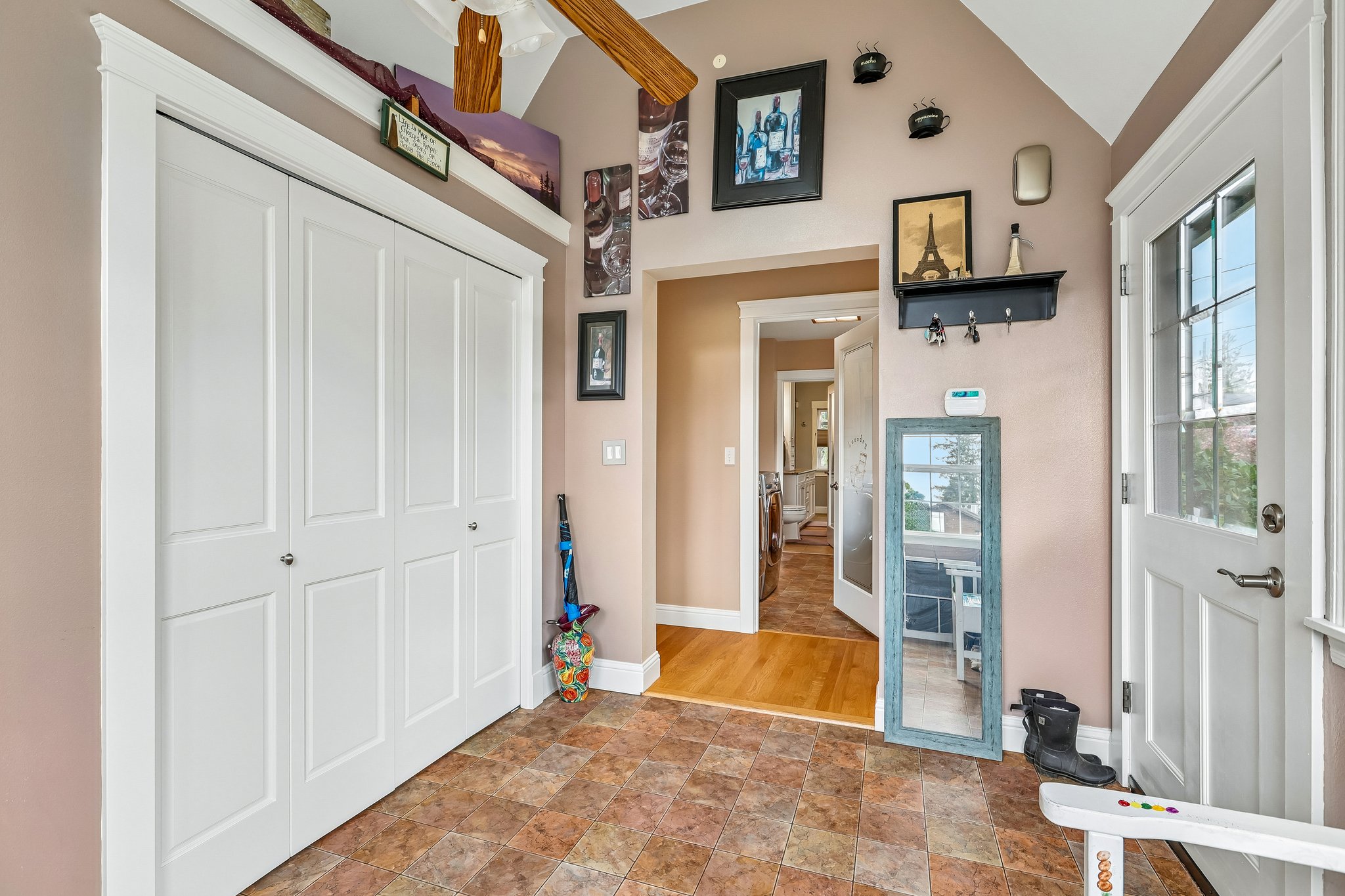 Lake View Blvd-S2404-026.jpg