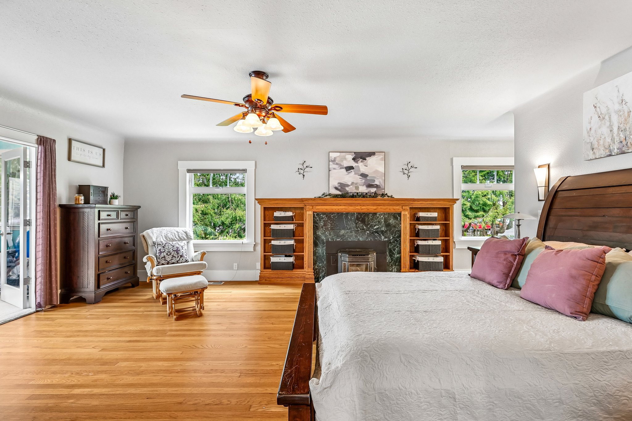 Lake View Blvd-S2404-035.jpg