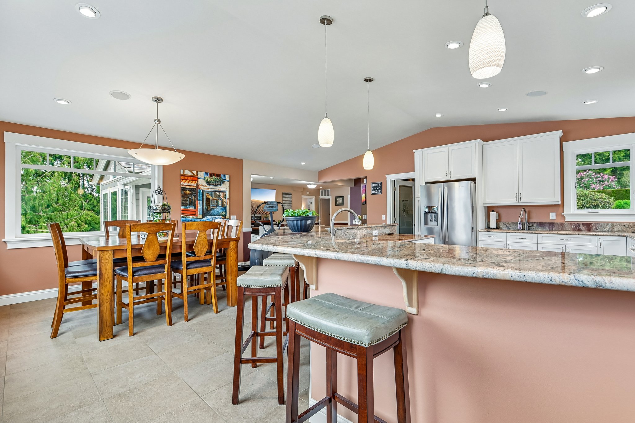 Lake View Blvd-S2404-058.jpg