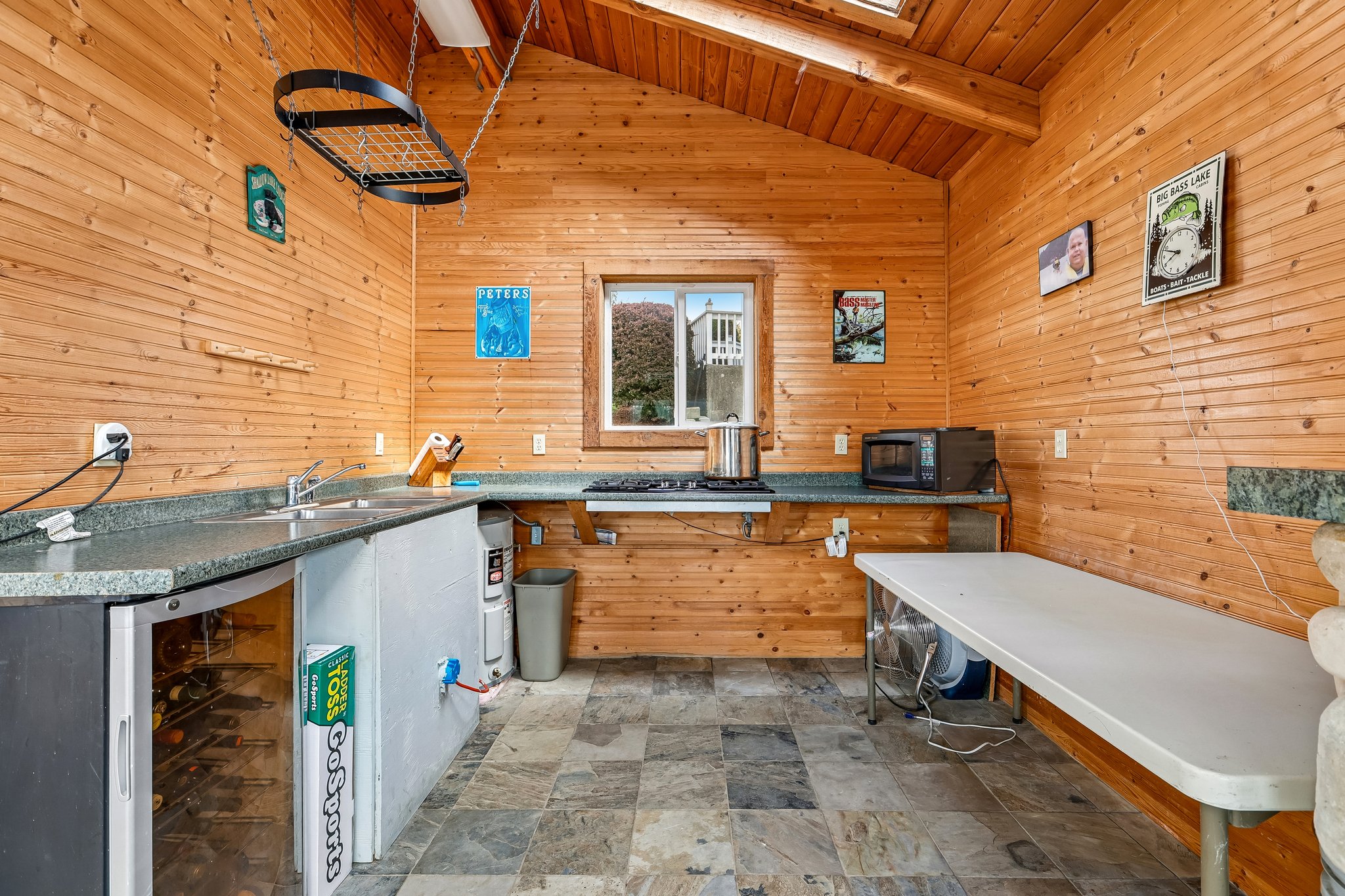 Lake View Blvd-S2404-065.jpg