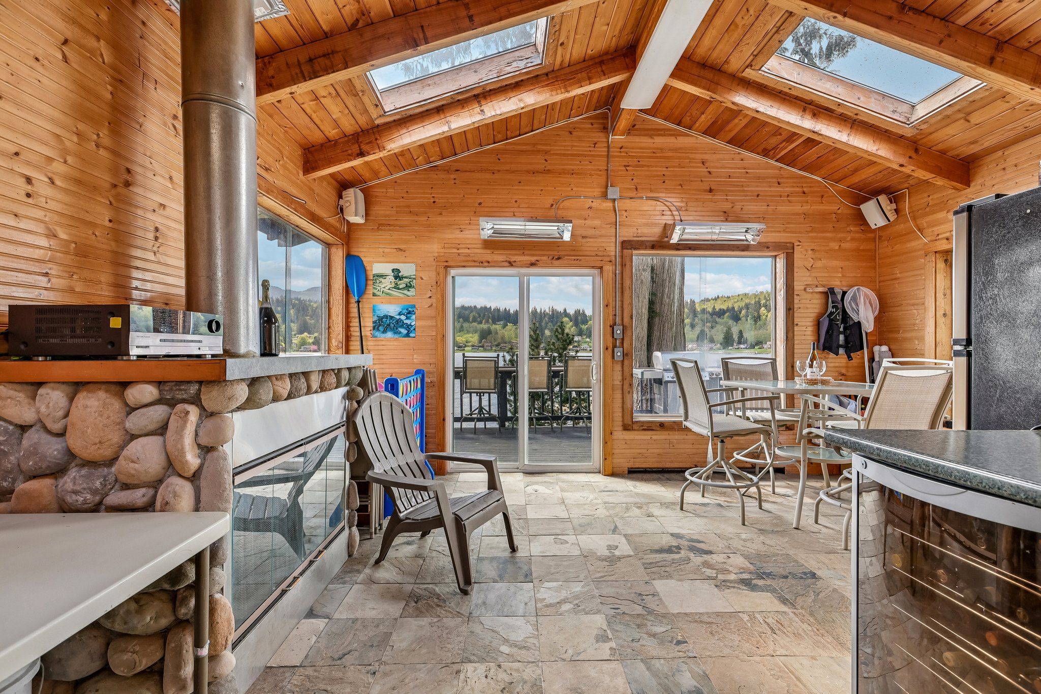 Lake View Blvd-S2404-066.jpg