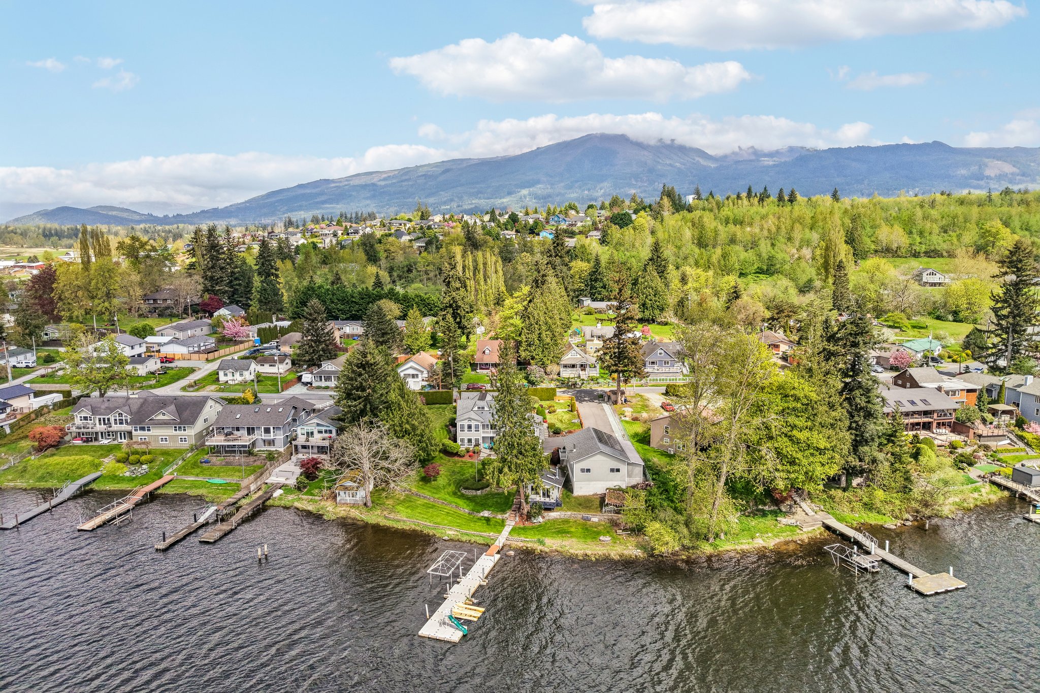 Lake View Blvd-S2404-087.jpg