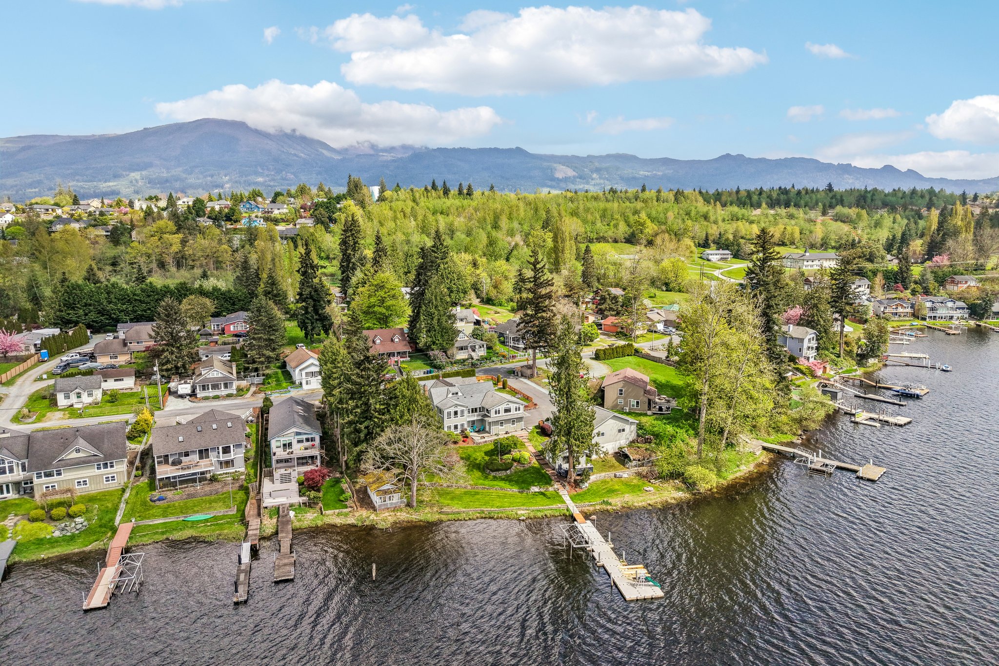 Lake View Blvd-S2404-088.jpg