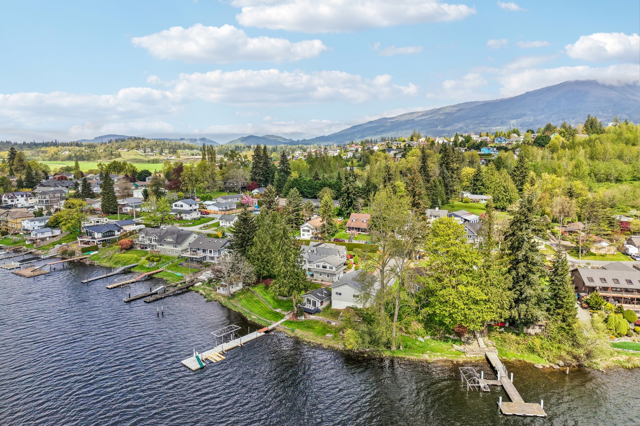 Lake View Blvd-S2404-089.jpg