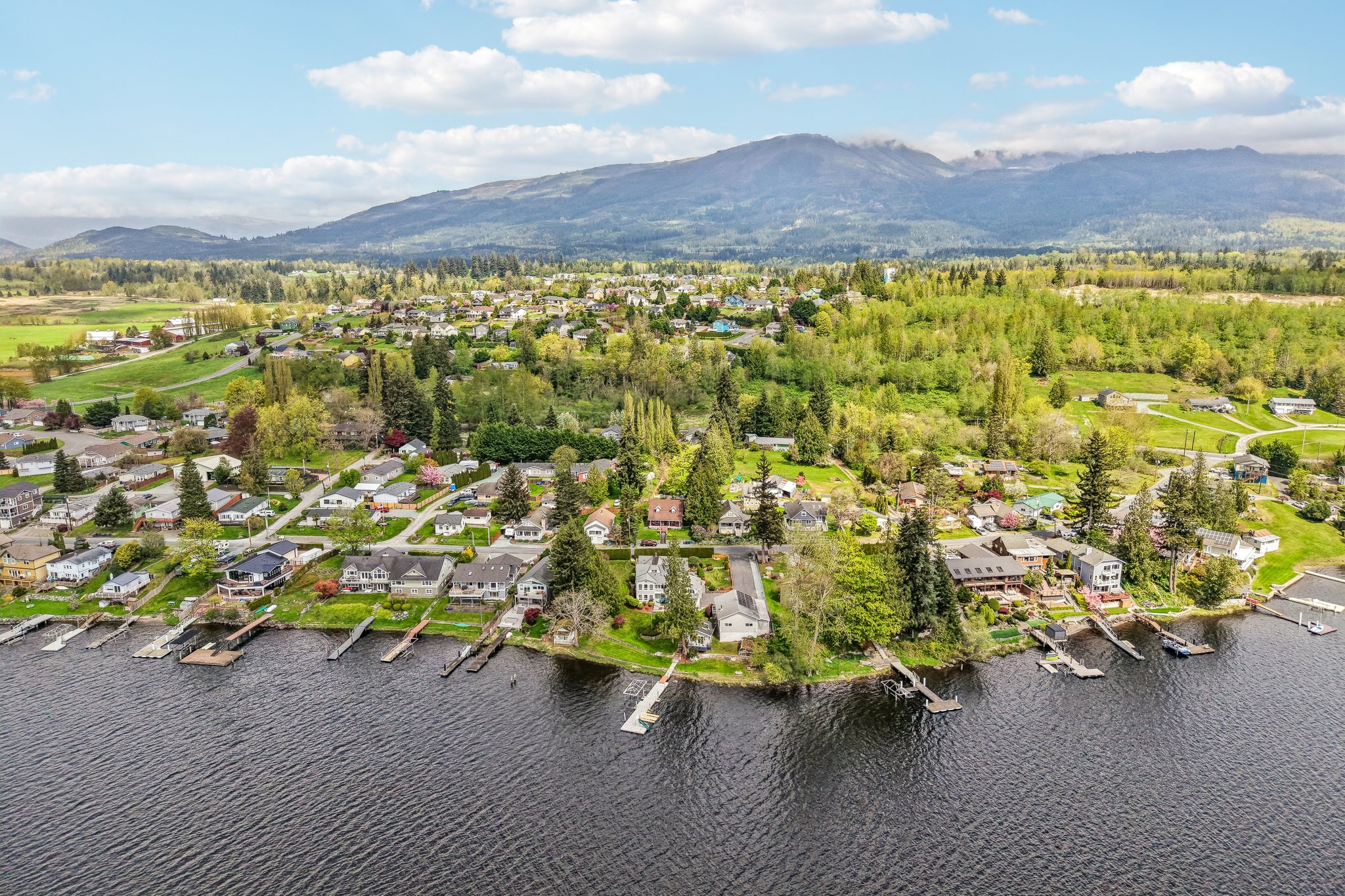 Lake View Blvd-S2404-090.jpg