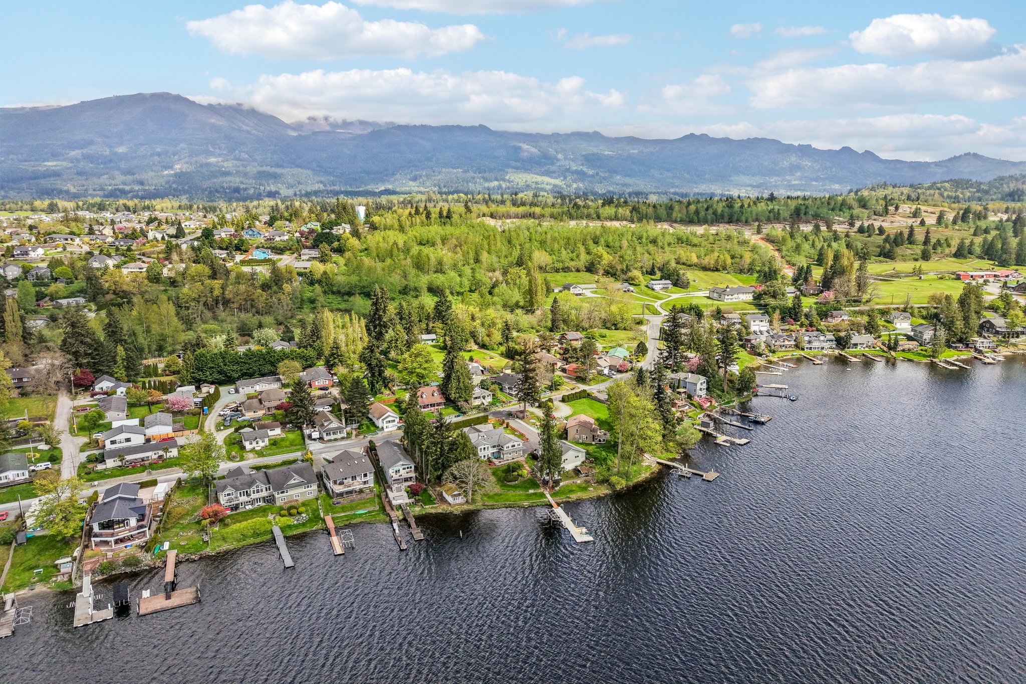 Lake View Blvd-S2404-091.jpg