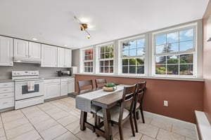 Lake View Blvd-S2404-010.jpg