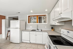 Lake View Blvd-S2404-011.jpg