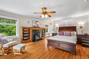 Lake View Blvd-S2404-037.jpg