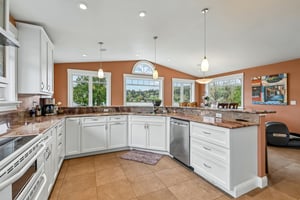 Lake View Blvd-S2404-056.jpg