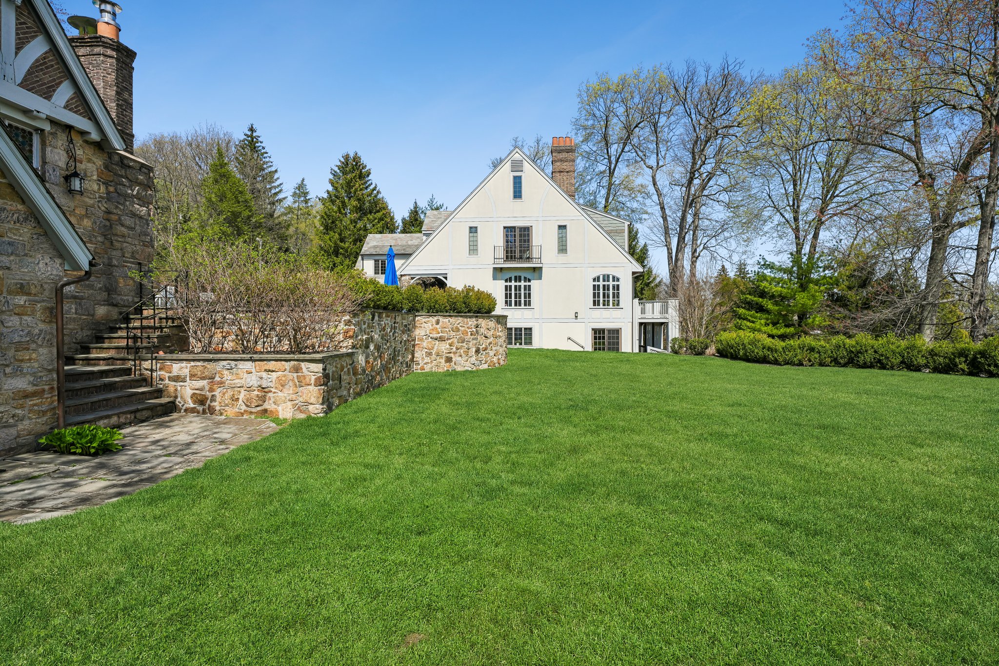 Expansive Green Space