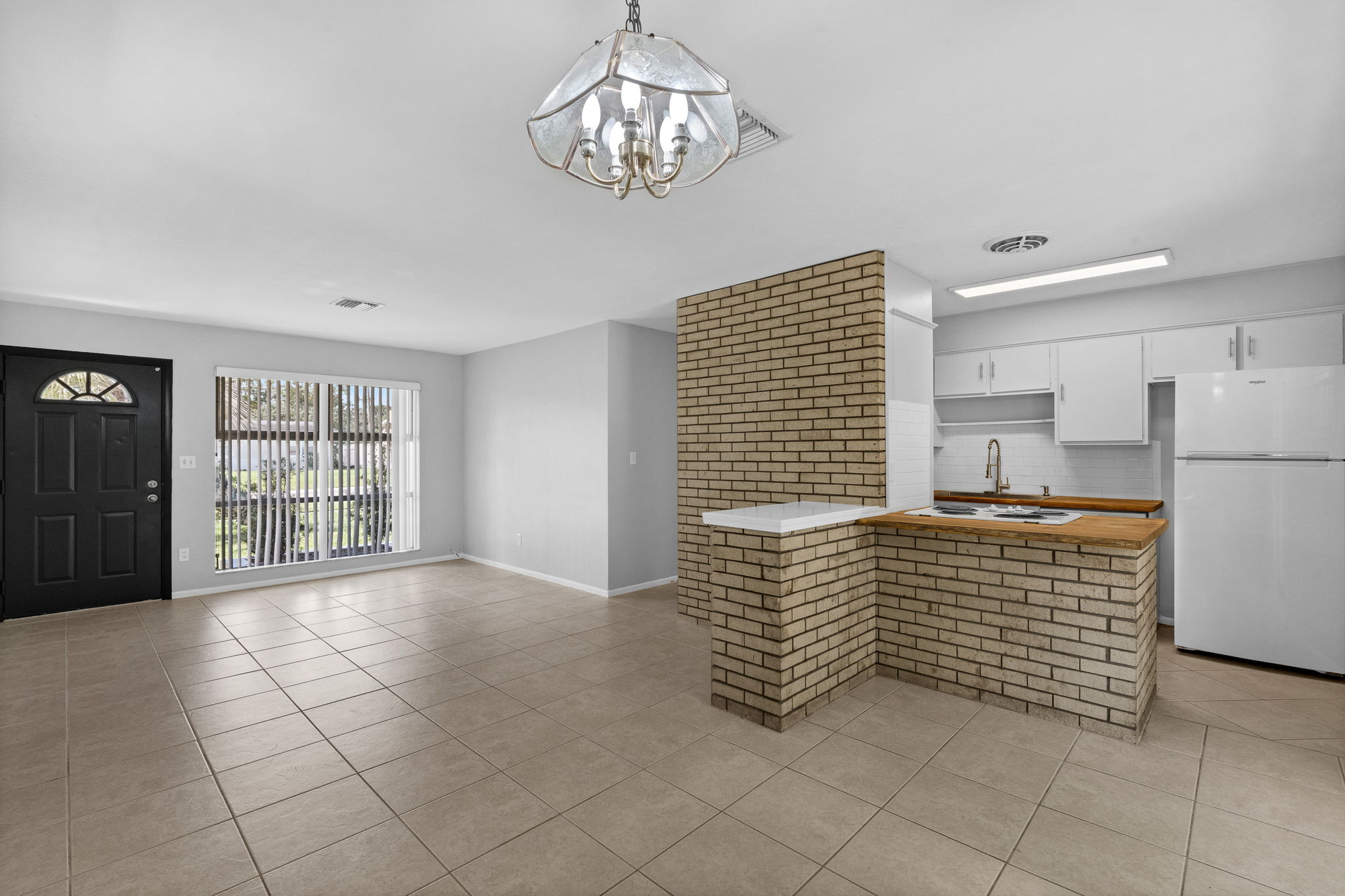 173 Alhambra Ave-Altamonte Springs, FL 32714 - 07