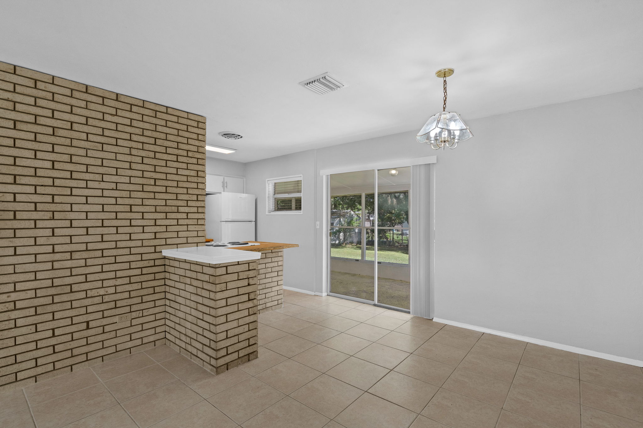 173 Alhambra Ave-Altamonte Springs, FL 32714 - 09