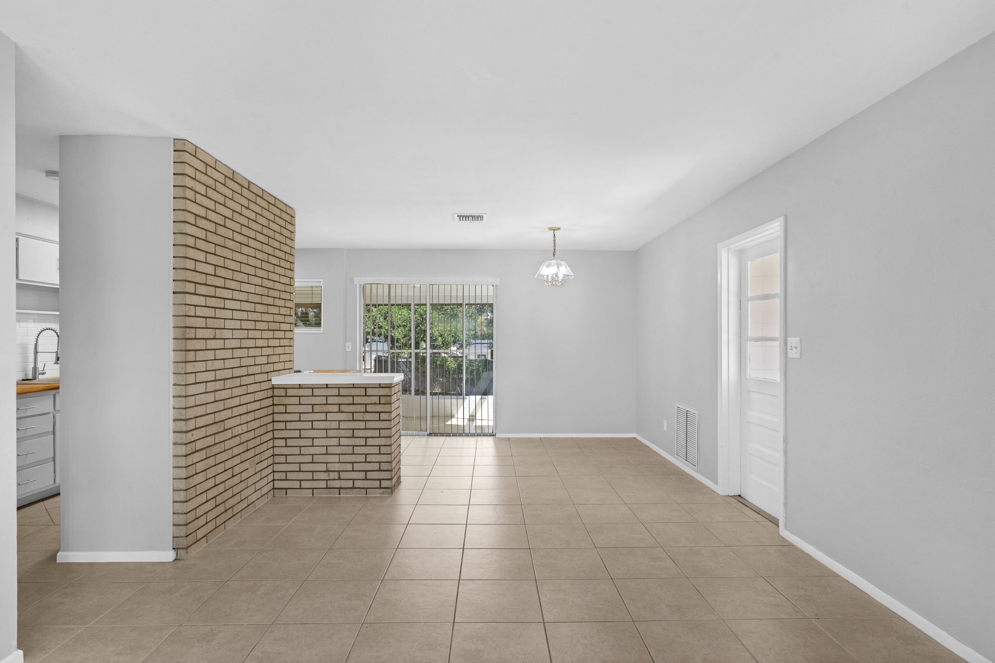 173 Alhambra Ave-Altamonte Springs, FL 32714 - 15