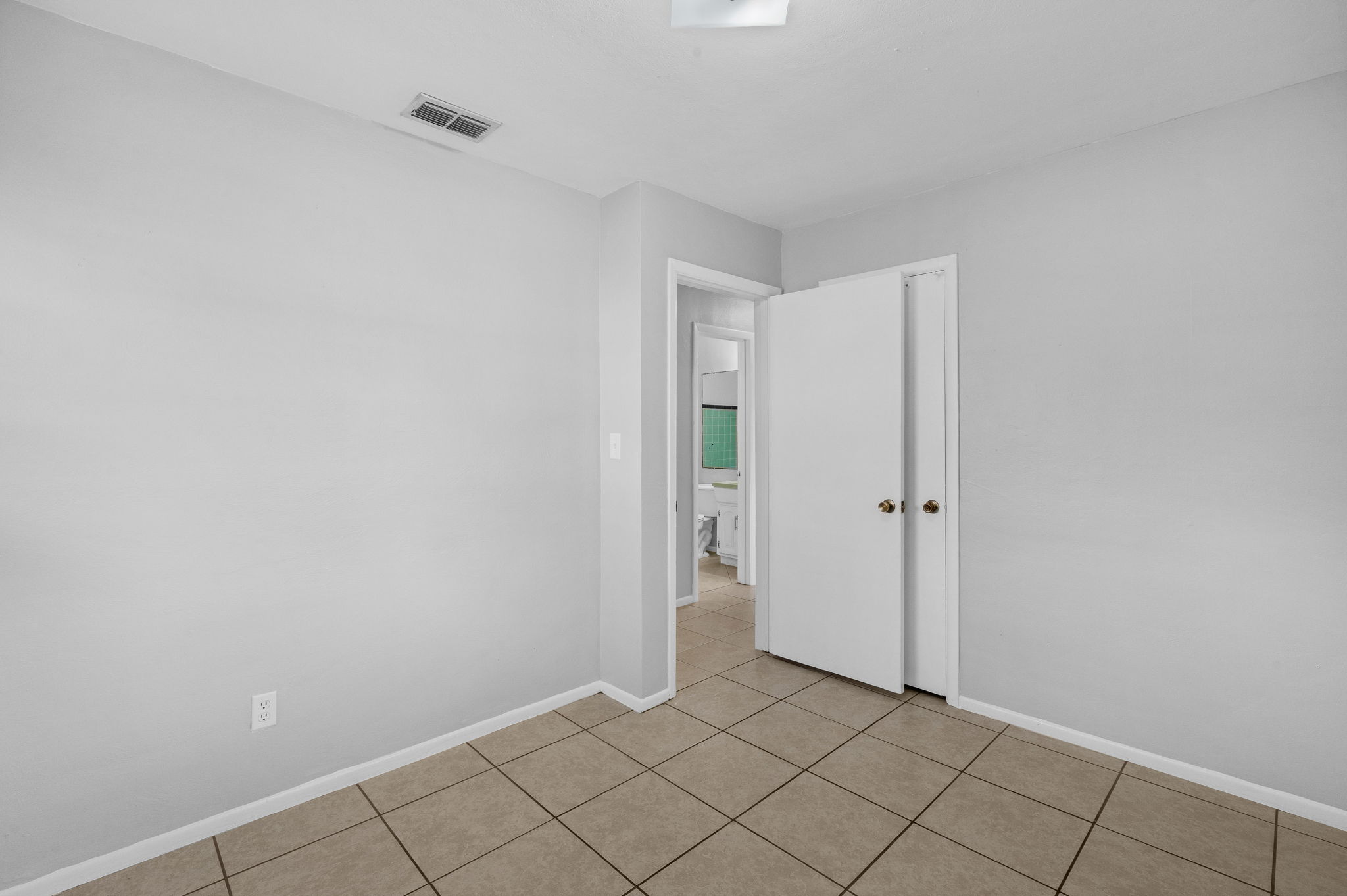 173 Alhambra Ave-Altamonte Springs, FL 32714 - 22