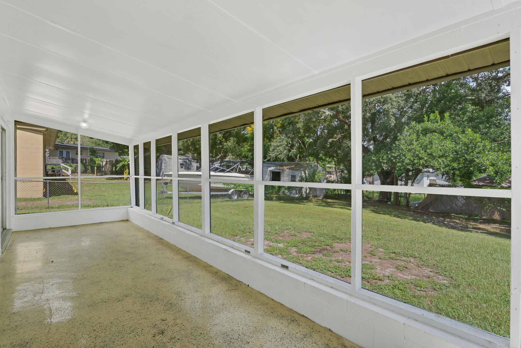 173 Alhambra Ave-Altamonte Springs, FL 32714 - 32