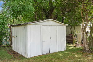 173 Alhambra Ave-Altamonte Springs, FL 32714 - 33